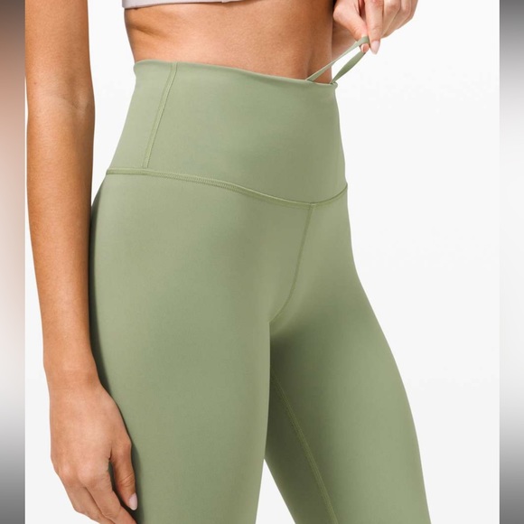 Lululemon green wunder train 28” size 4 leggings - Picture 2 of 5